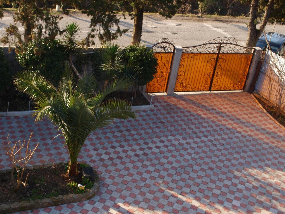 Mechta Guest House Цандрипш Екстериор снимка